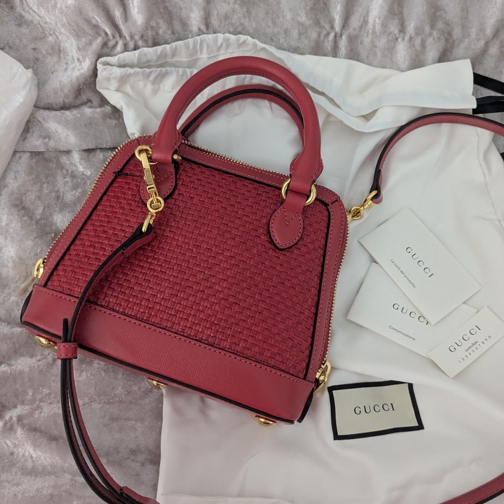 GUCCI - Picture 2 of 10